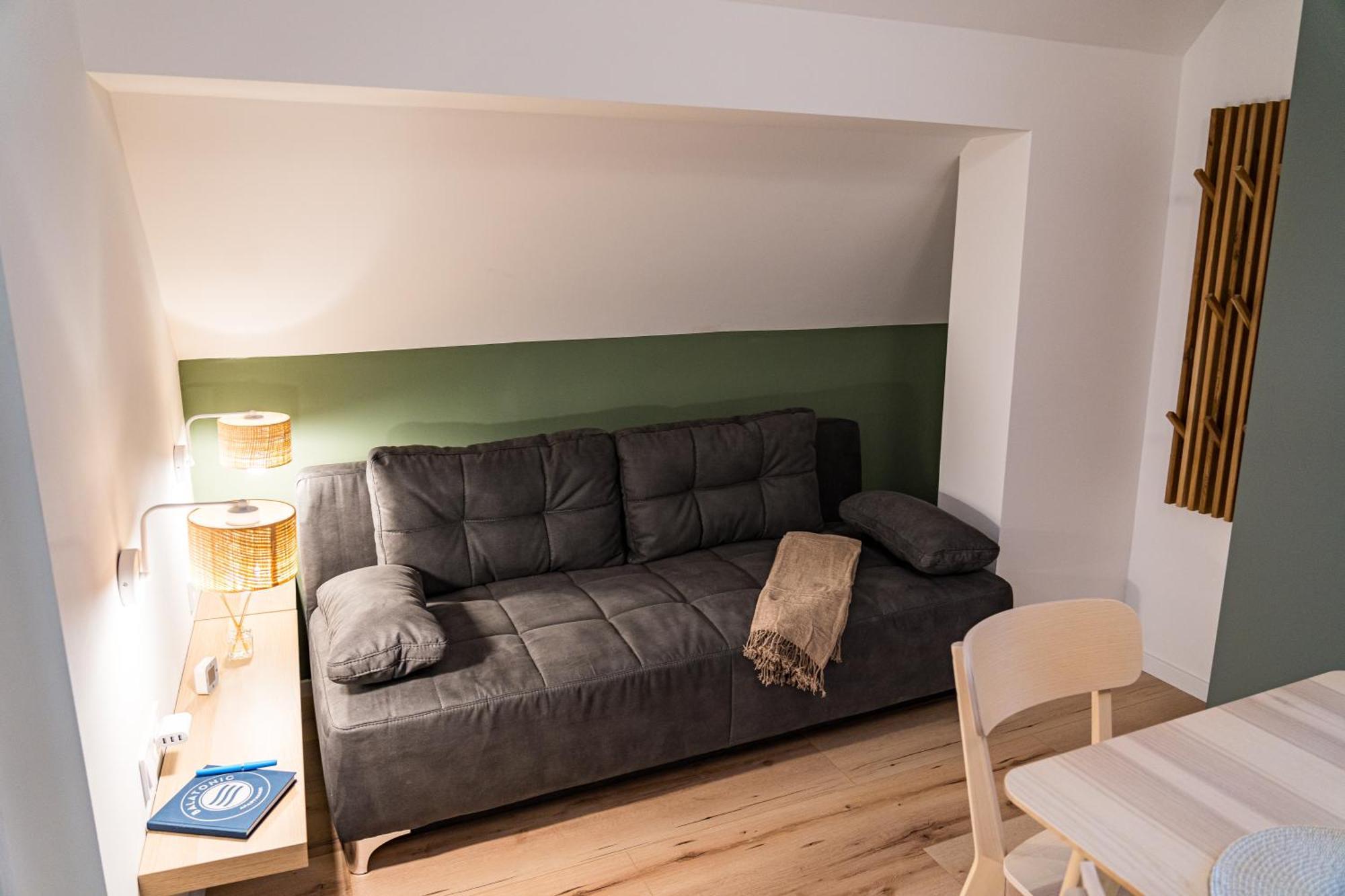 Balatonic Lime Apartmanhaz Siófok Buitenkant foto