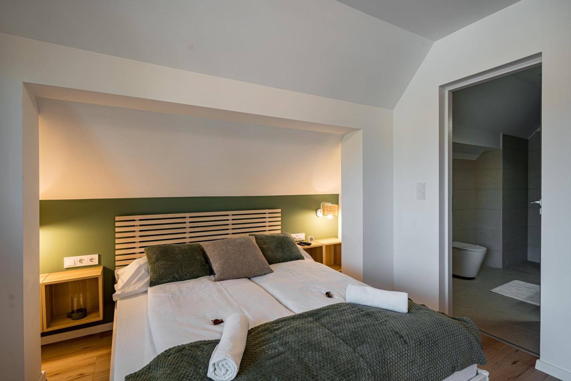 Balatonic Lime Apartmanhaz Siófok Buitenkant foto