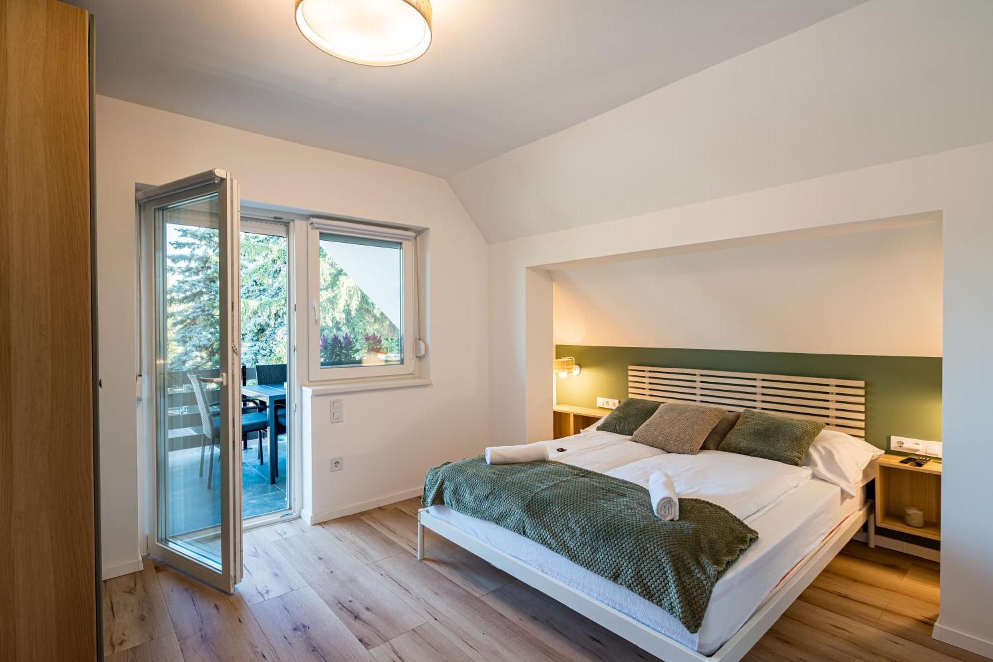Balatonic Lime Apartmanhaz Siófok Buitenkant foto