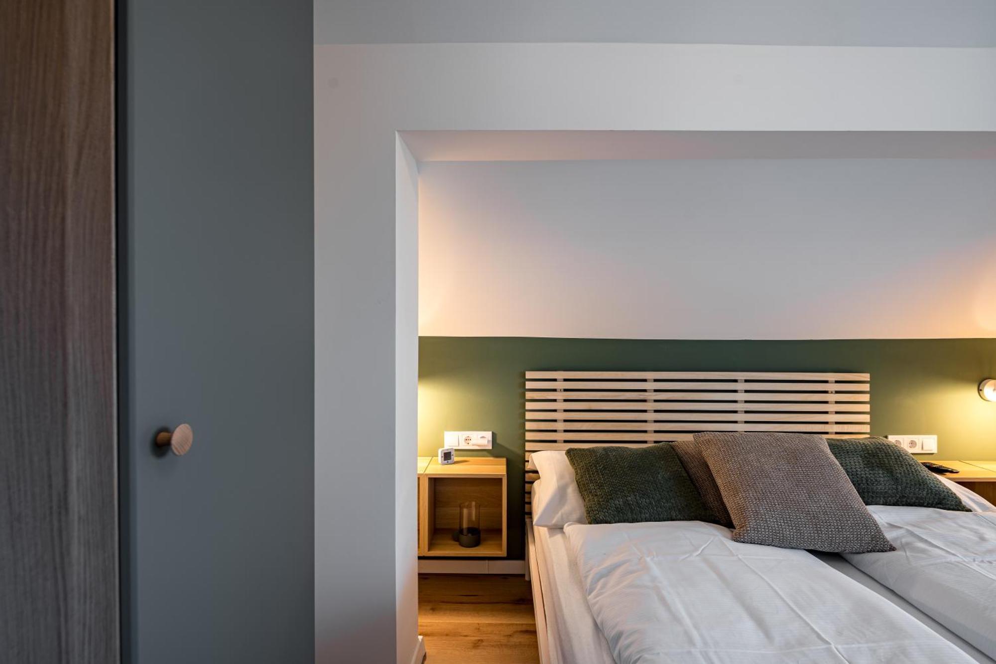 Balatonic Lime Apartmanhaz Siófok Buitenkant foto