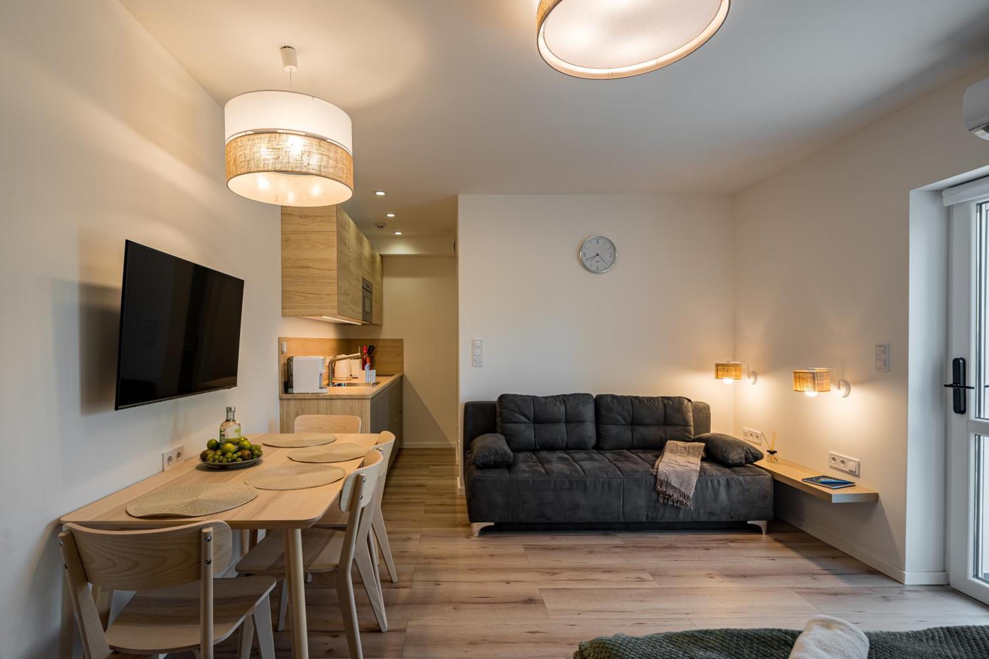 Balatonic Lime Apartmanhaz Siófok Buitenkant foto