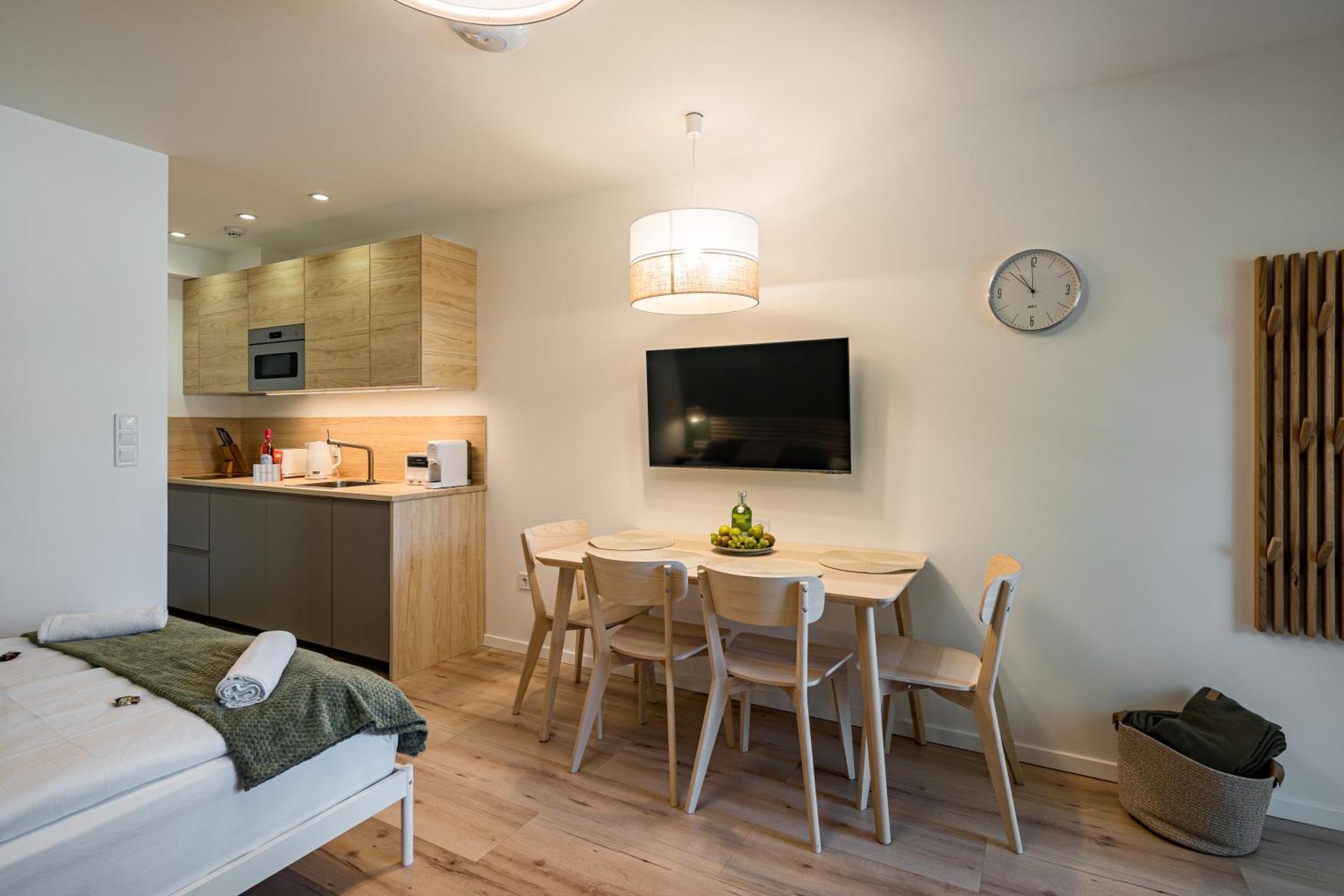 Balatonic Lime Apartmanhaz Siófok Buitenkant foto