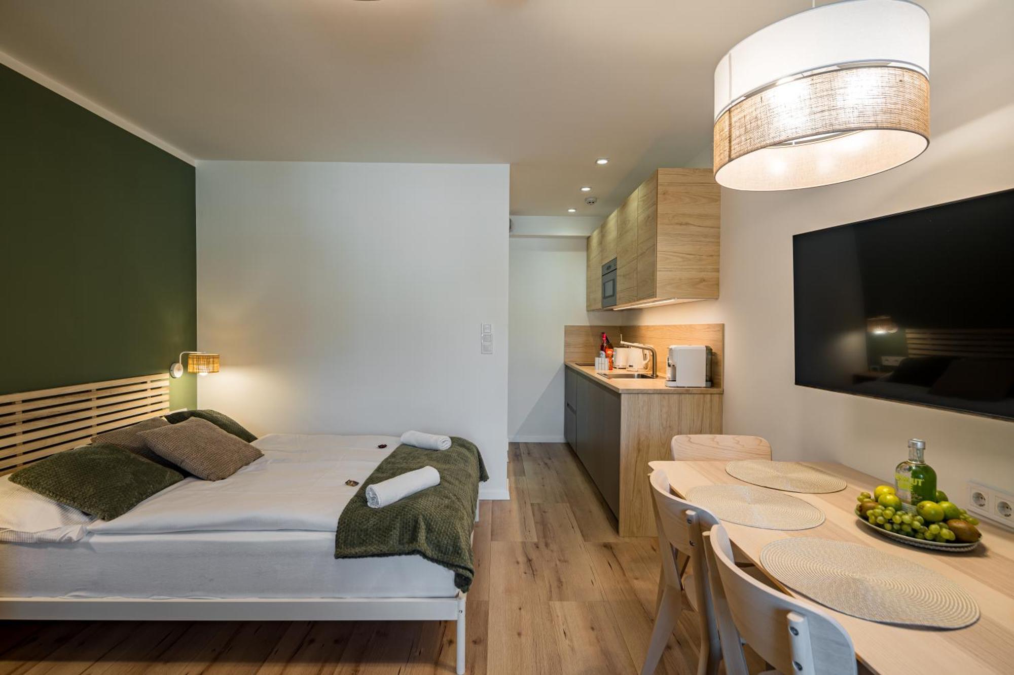 Balatonic Lime Apartmanhaz Siófok Buitenkant foto