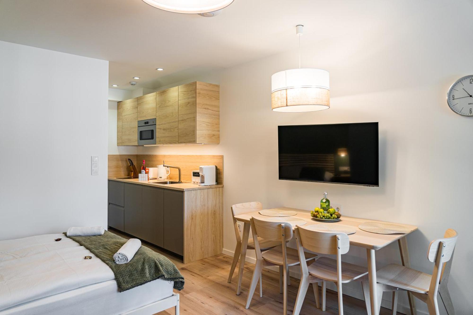 Balatonic Lime Apartmanhaz Siófok Buitenkant foto