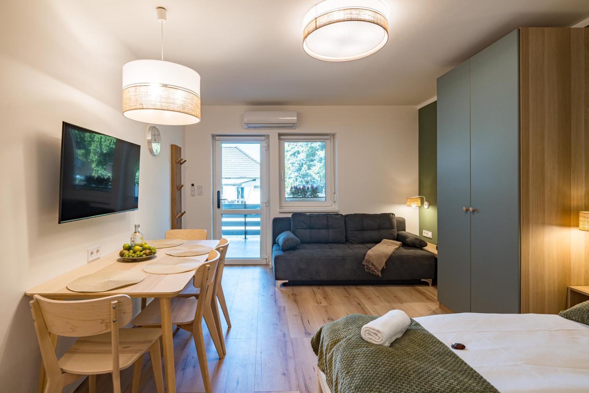 Balatonic Lime Apartmanhaz Siófok Buitenkant foto